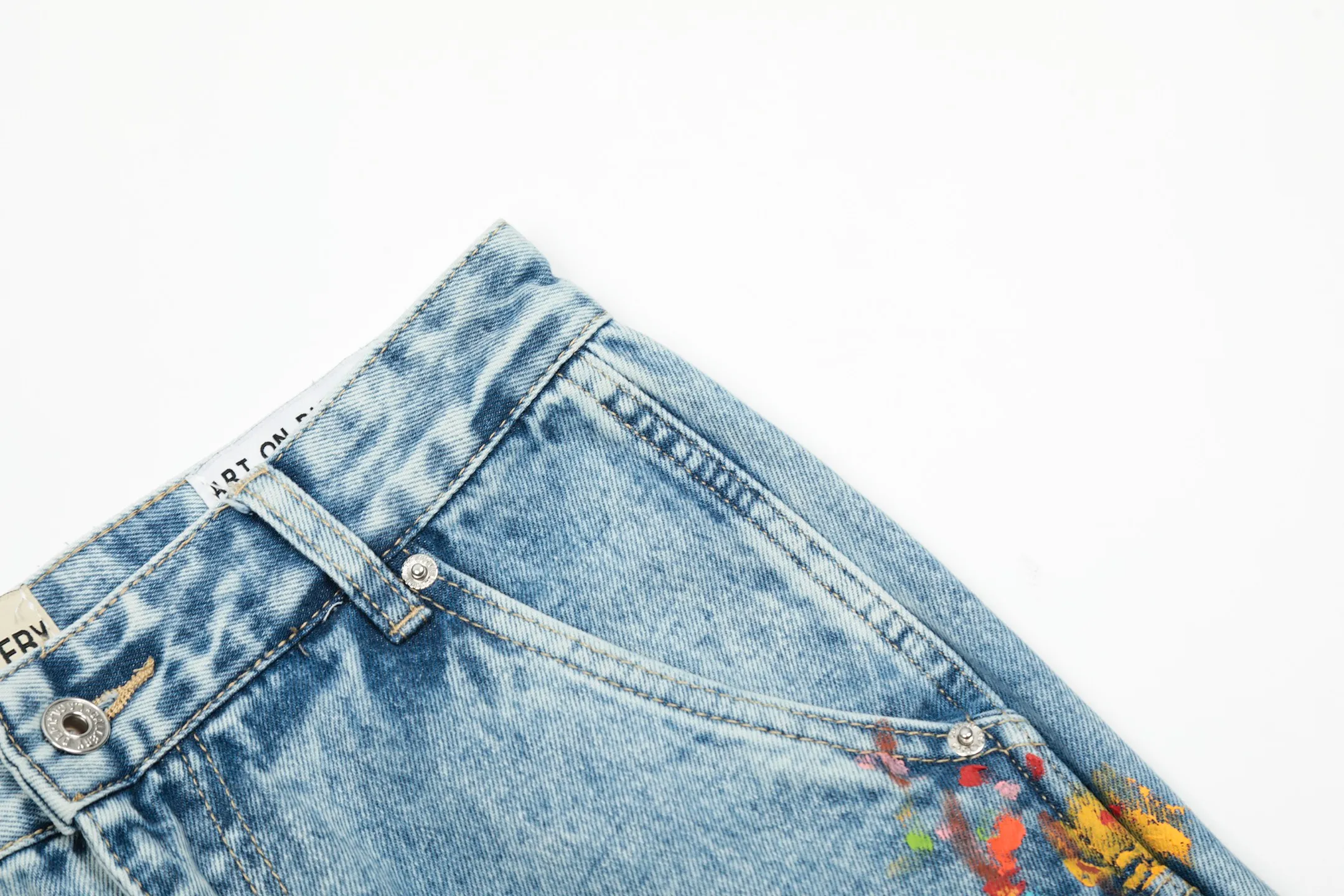 #8163 P250💰 Independent GALLERY DEPT. Vintage splicing loose washed flared jeans - truly restore the ultimate texture of Vintage - original hardware accessories washed and other elevators, QR code analysis are all purchased from the original factory, high degree of restoration, you are welcome to compare the products~ - three-dimensional version loose and comfortable without picking the body shape taller and slimmer factory Seiko original factory quality control same style for men and women can be matched with couples Versatile recommendation Necessary jeans for all seasons -Size: 28 30 32 34 36